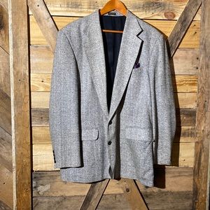 Tailors Row 100% silk sport coat Size 44L